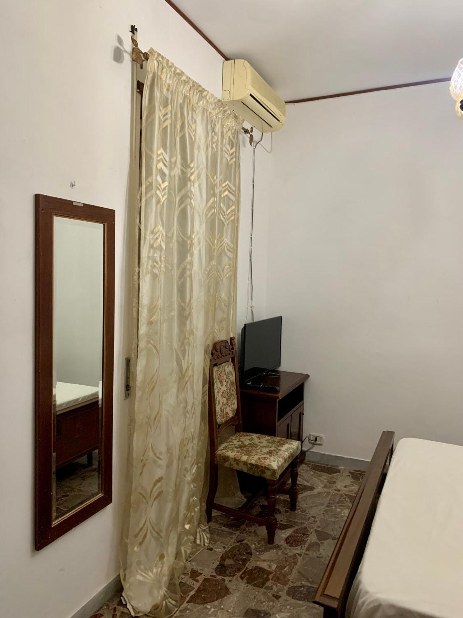 Апартаменты La Casa Di Amina Рим Экстерьер фото